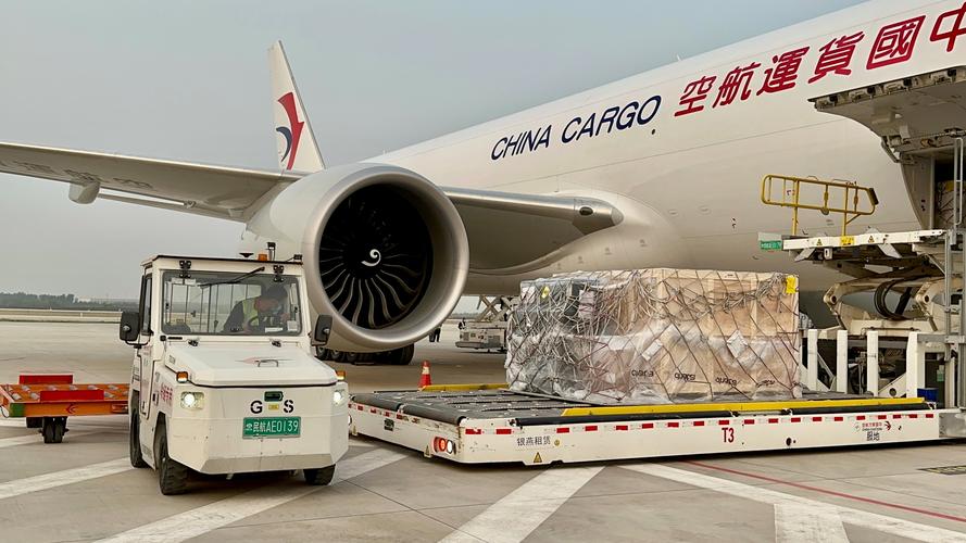 貨運機起飛貨運飛機起飛